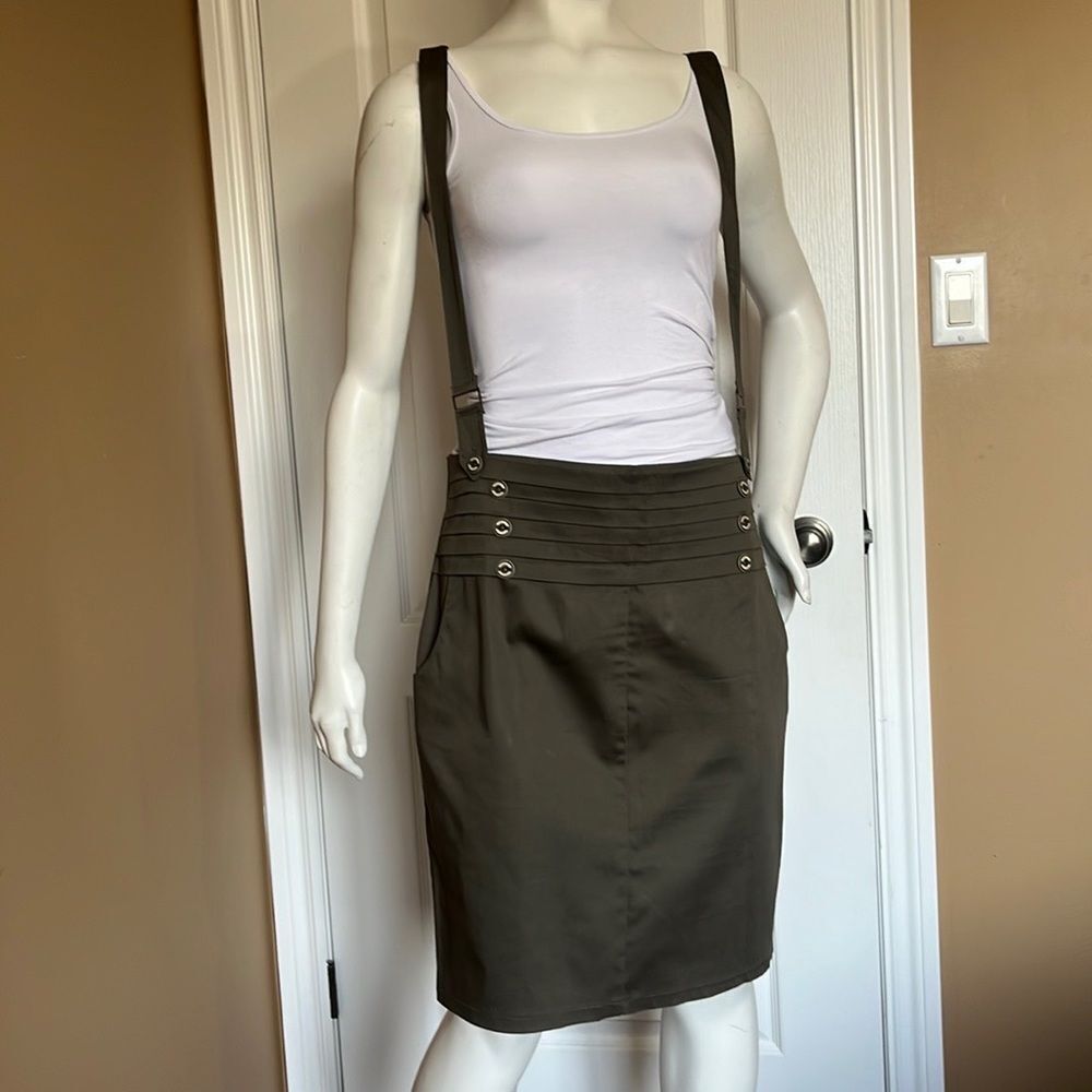 Beautiful skirt/ Size 44 - Picture 3 of 13